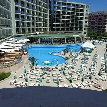 Victoria Palace Apartament Słoneczny Brzeg
