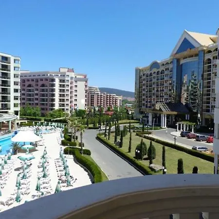 Victoria Palace * ساني بيتش